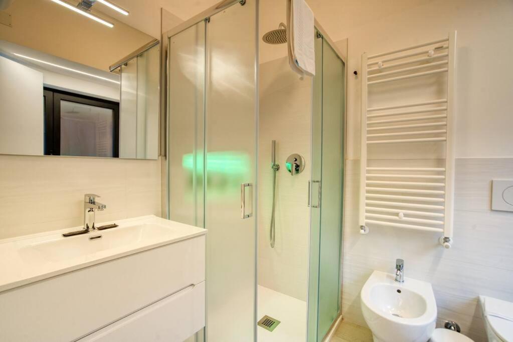 Suzzani 273 - Interno A3 Mailand